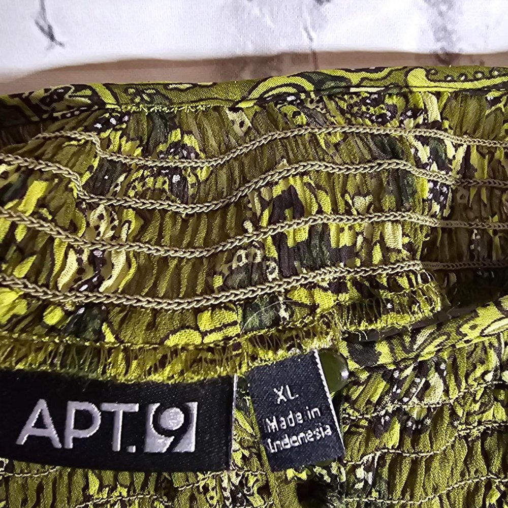 2 Piece Olive Green Top - Picture 5 of 7